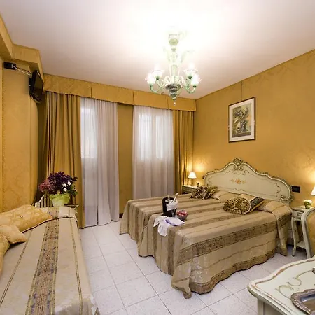 Hotel Mignon 3*