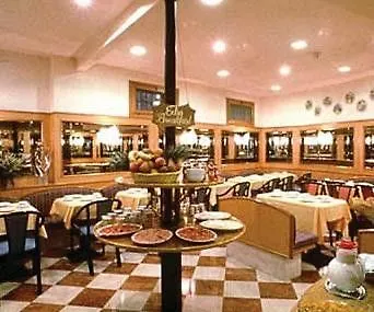 Rialto 4*