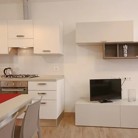 Appartement Homes & Holidays Art District *