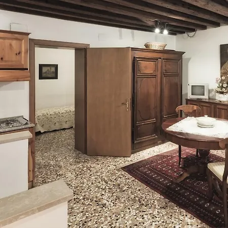 Palazzetto San Lio, Rialto Apartment Venice