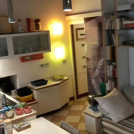 In A Lovely Garden Biennale Flat Apartment Venice