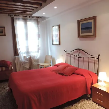 San Bortolomio Apartment *