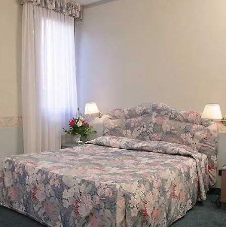 Cannaregio 2357 3* ונציה