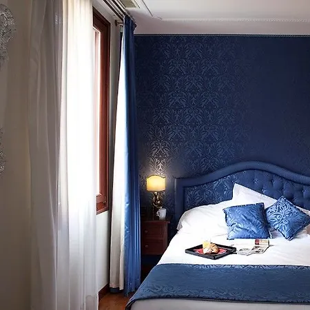 Ca' D'oro - Wenice Deep Culture Hotel Benátky