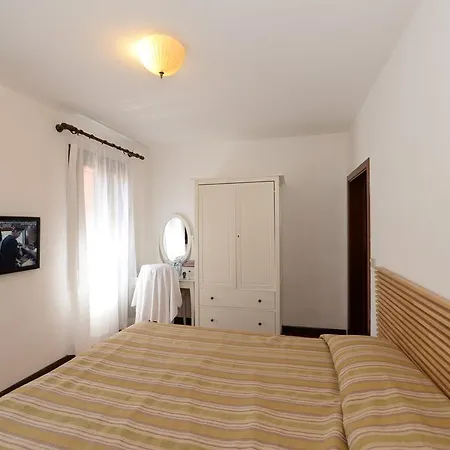 Ca' Del Gallo Guest house 2*