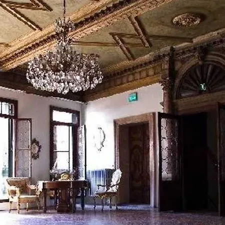 Residenza Ca' Zanardi 2* Venice