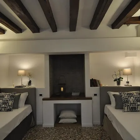 Bed & Breakfast Casa Colleoni 2*