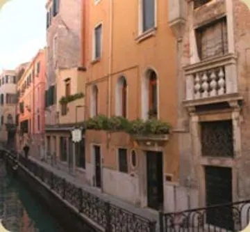 Canal 3* Veneza
