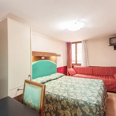 Antica Casa Carettoni Hotel Venecia