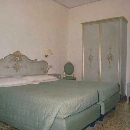 Serenissima 2*
