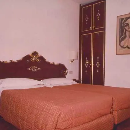Hotel Serenissima Venice