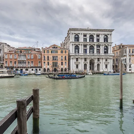 Hotel Love Canal Grande Venice