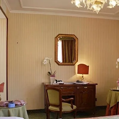 Hotel Kette 4*