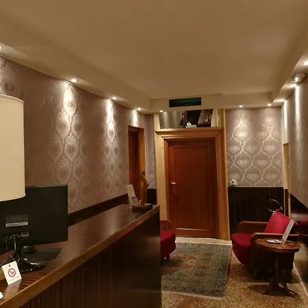 Locanda Leon Bianco On The Grand Canal Guest house 3*