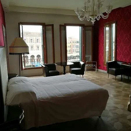 Locanda Leon Bianco On The Grand Canal 3*