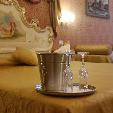 洛坎达乐威娜酒店 招待所 威尼斯