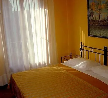Hotel Agli Artisti 3*