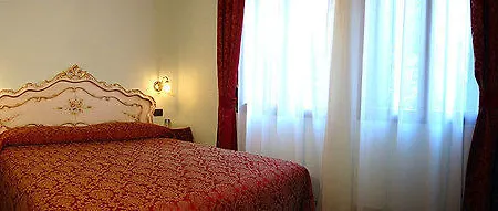 Residenza Degli Angeli Hotel