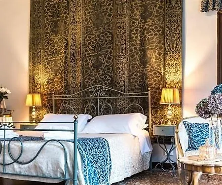 La Porta D'oriente Bed & Breakfast 2*