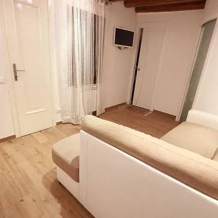 Apartment Ca Sacrestia