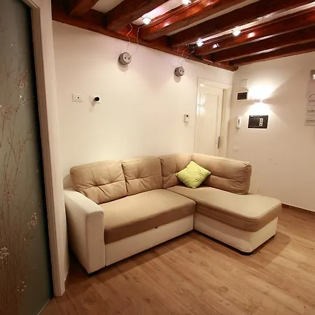 Ca Sacrestia Apartment