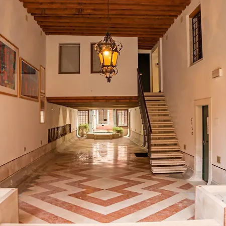 La Fenice Double Canal View * Wenecja