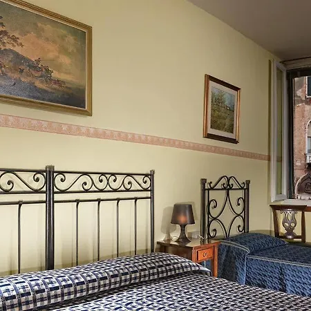 Residenza San Maurizio Penzion 3*