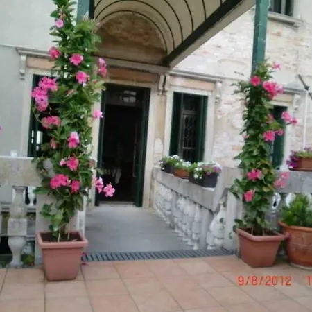 Residenza Ca' Zanardi Bed & Breakfast