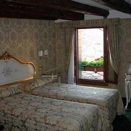 Locanda Correr Guest house 3*