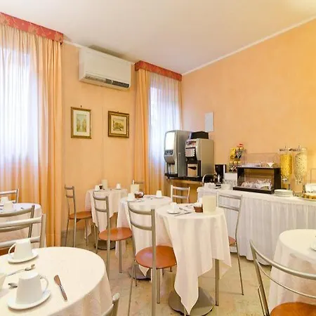 Cannaregio 2357 מלון