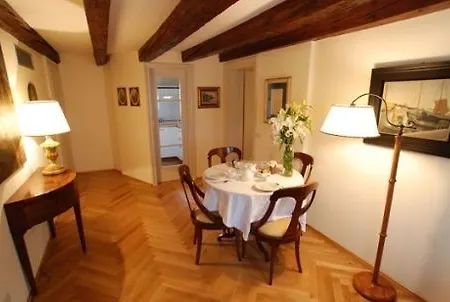 Apartment Lmv Exclusive Apts Santo Stefano *