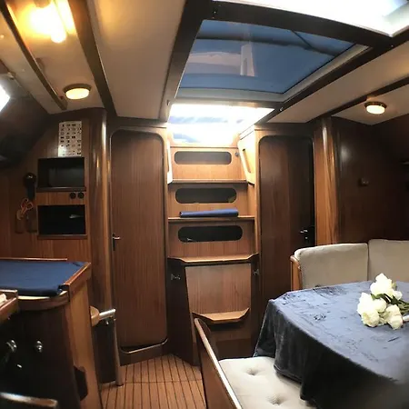 Bed&boat Eolo 3 Botel *