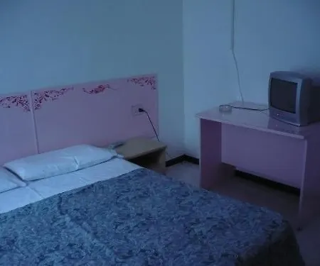 Hotel Adua 2*