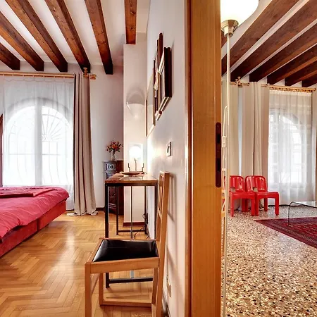 Saint's Apartment *