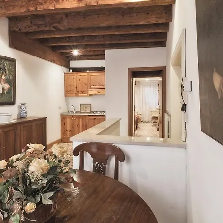 Palazzetto San Lio, Rialto