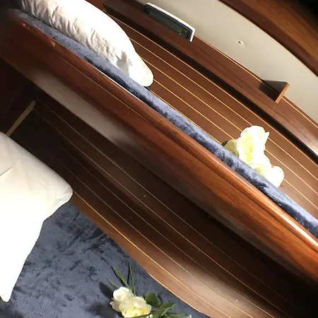 Botel Bed&boat Eolo 3 Venice