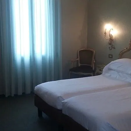 Bw Premier Collection Chc Continental 4* Wenecja