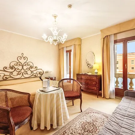 Bw Premier Collection Chc Continental Hotel 4*