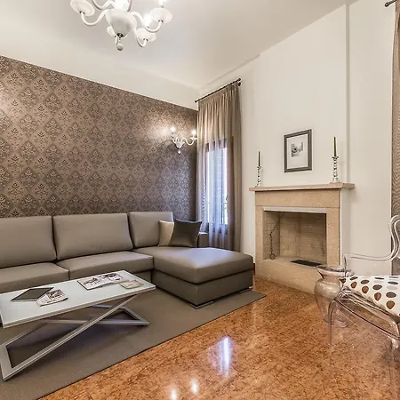 Ca' Del Monastero 2 Collection For 4 Guests With Lift Venice