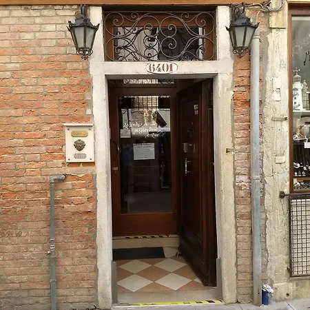 Guest house Alloggi Ss Giovanni E Paolo Venice