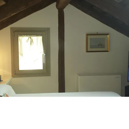 Inn Angolo Fiorito 3*
