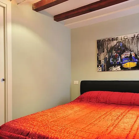 La Vida - Faville Apartment