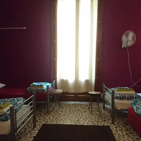 Hostel Youth Palace