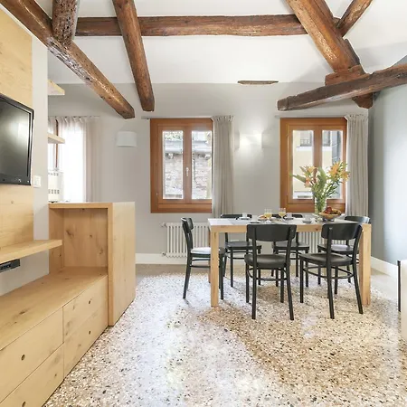 Ve.n.i.ce Cera San Marco Terrace * Venice