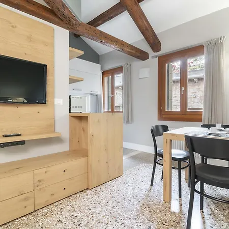 Ve.n.i.ce Cera San Marco Terrace Apartment
