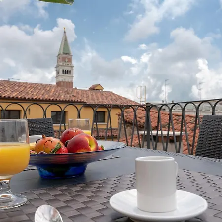 Ve.n.i.ce Cera San Marco Terrace *
