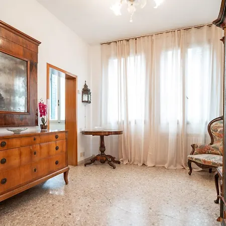 Ve.n.i.ce Cera Casa Dolce * Venice