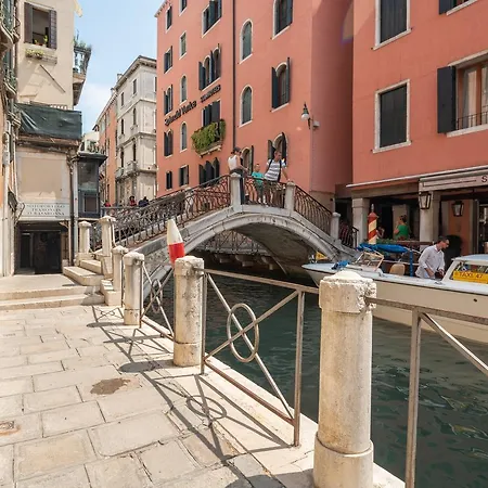 Ve.n.i.ce Cera Casa Dolce *