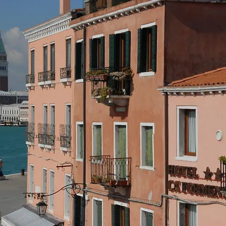 Ca' Formenta Hotel 3*