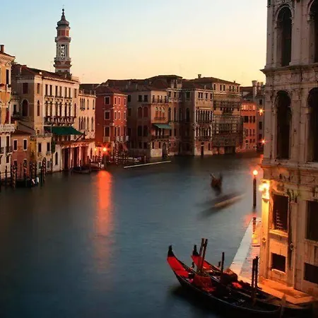 Amadeus 4* Venice